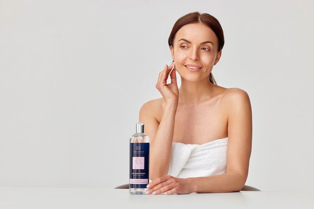 Micellar liquid with hyaluronic acid and vitamin B3